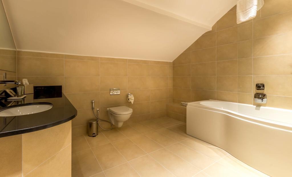 Mansio Suites Basinghall Лийдс Екстериор снимка